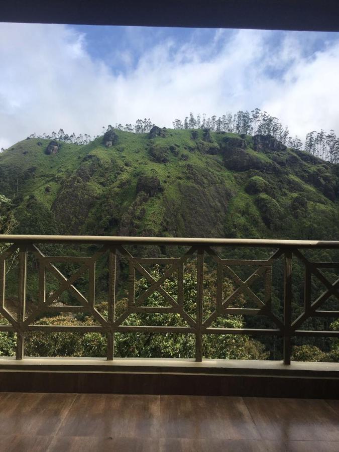 Abad Copper Castle Resort ムンナール エクステリア 写真